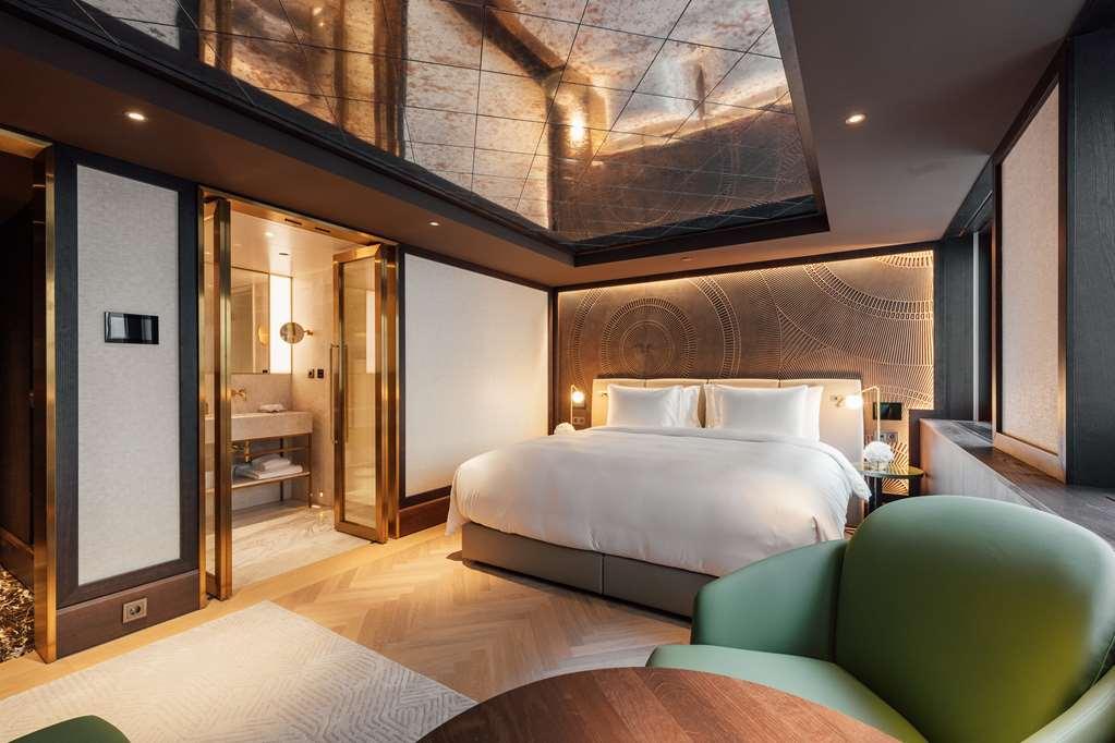 Almanac Palais Vienna Hotell Rom bilde A suite at the hotel